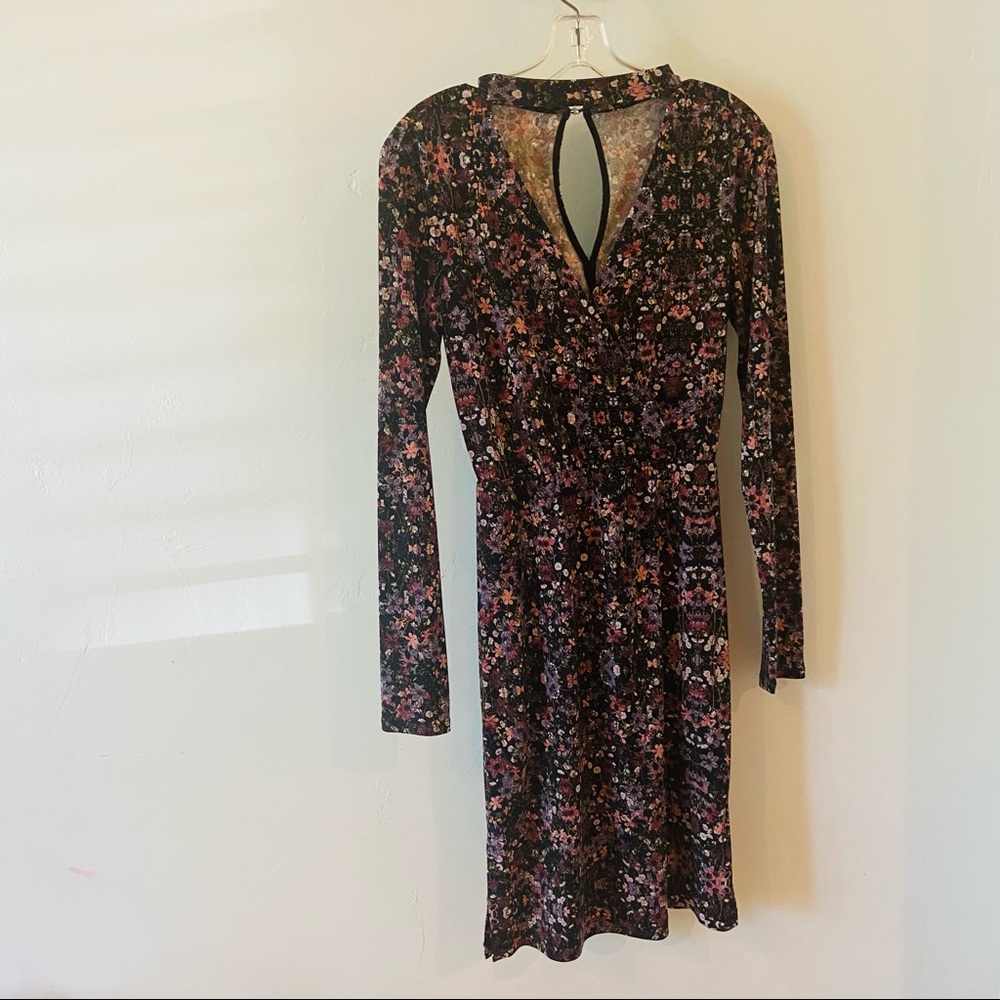 BCBGeneration Sz XS Dainty Flower Print Dress Long Sleeve Elastic Waist Band